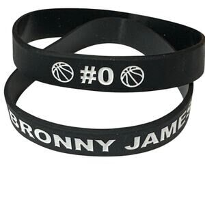 Basketball bracelet “Bronny James” #0
8” black/white 2pack unisex silicone
